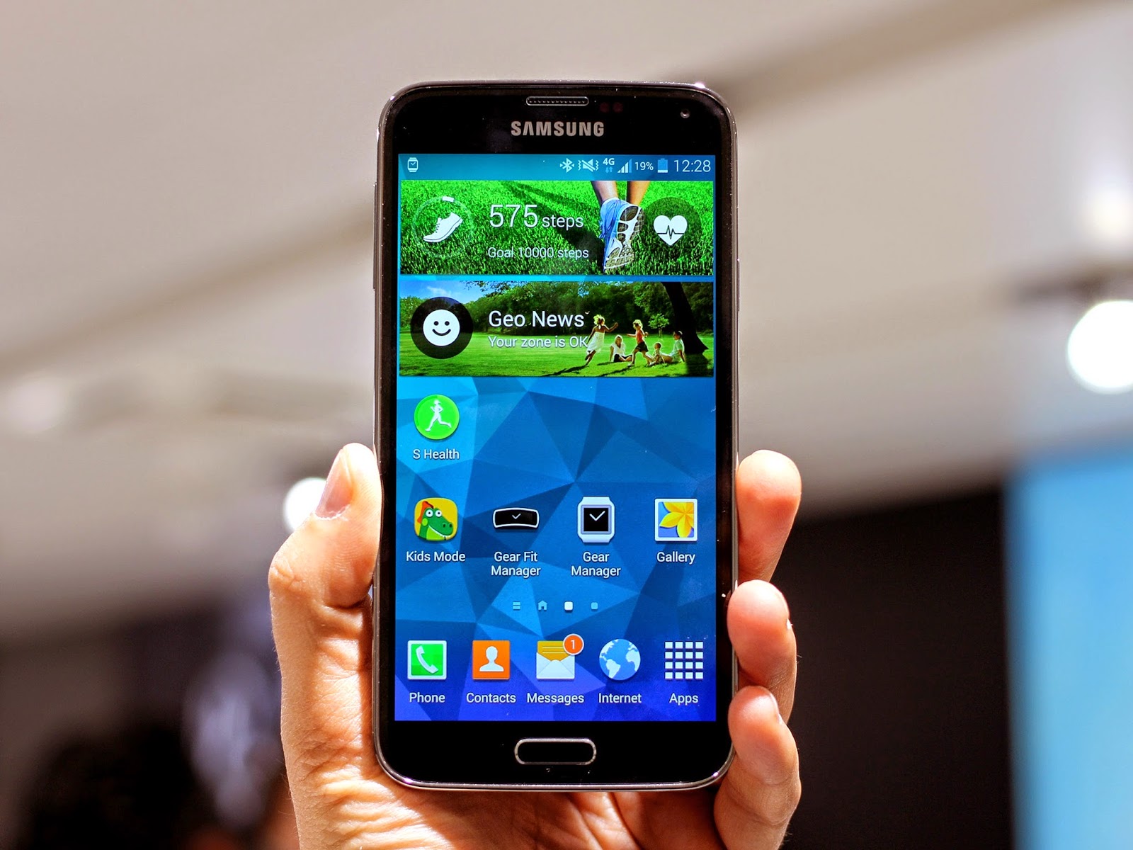 Samsung galaxy 5 3. Samsung Galaxy s5. Samsung Galaxy s5 Mini. Samsung s5 Mini Duos. Смартфон самсунг галакси а5.